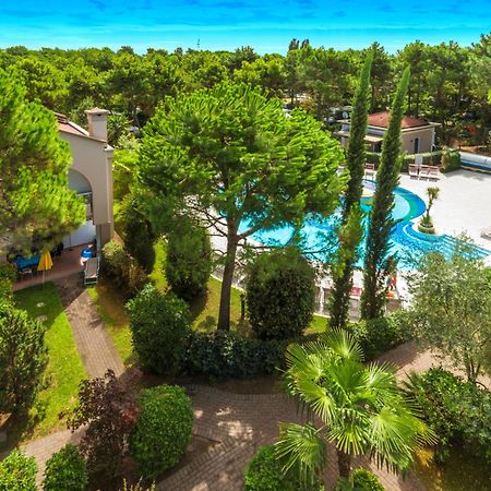 Villaggio Mare Blu Бибионе Экстерьер фото