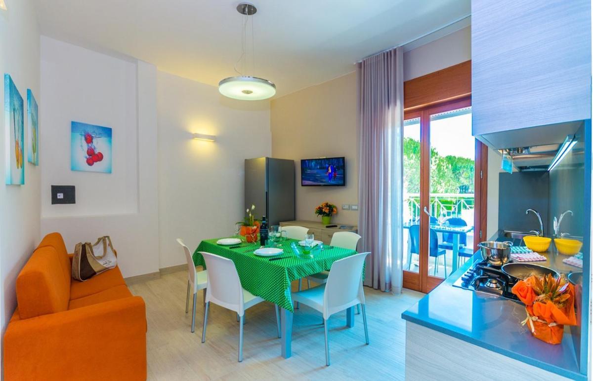 Villaggio Mare Blu Бибионе Экстерьер фото