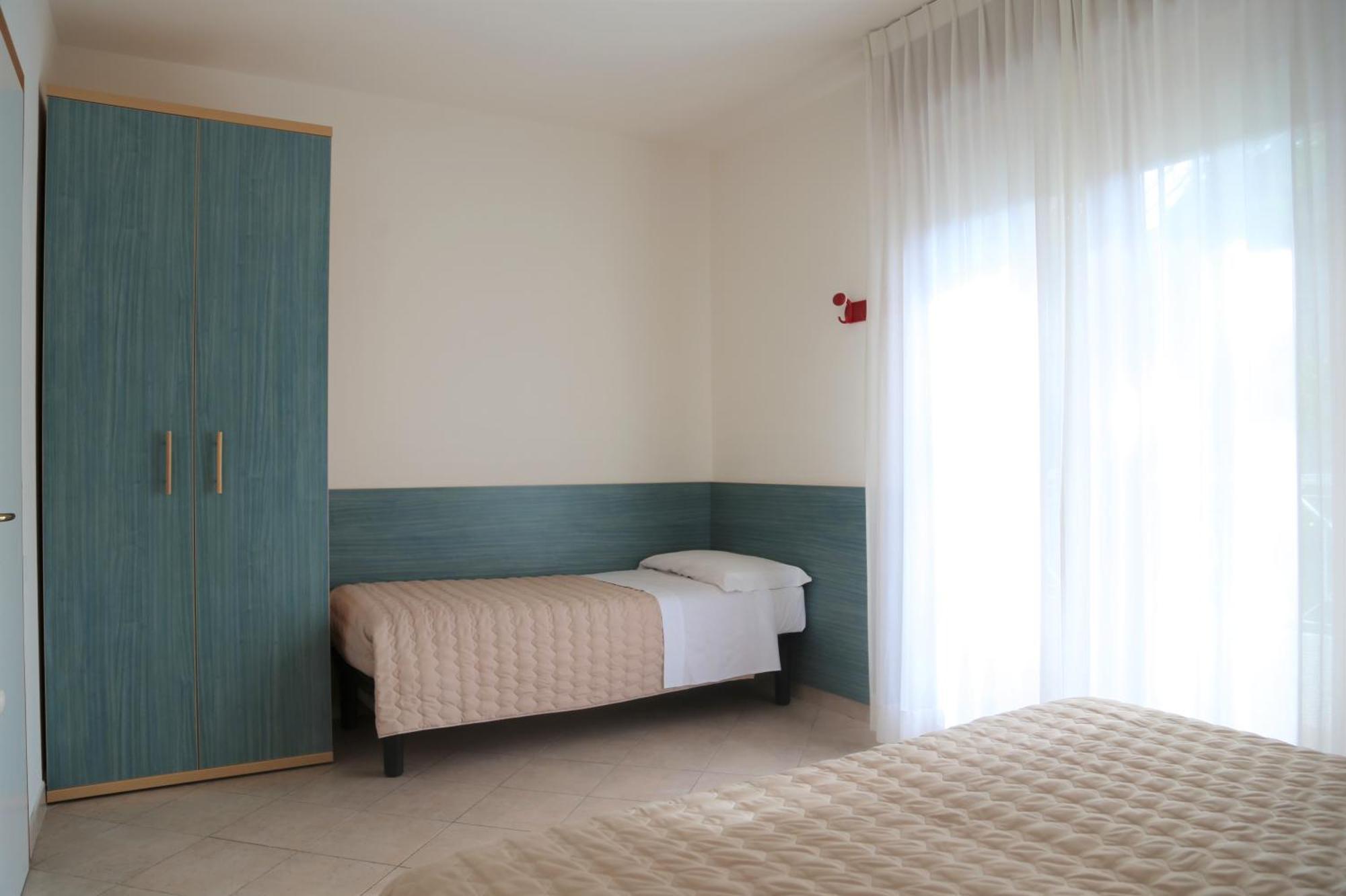 Villaggio Mare Blu Бибионе Экстерьер фото