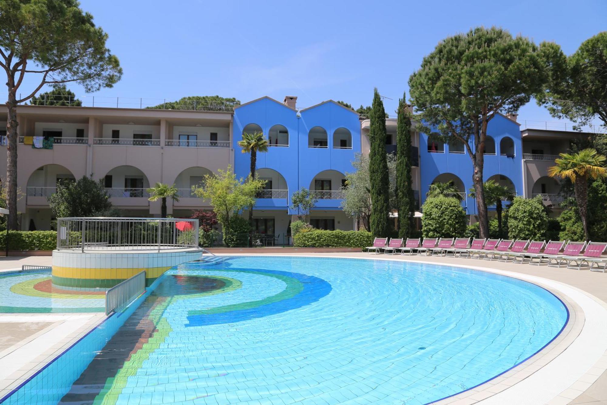 Villaggio Mare Blu Бибионе Экстерьер фото