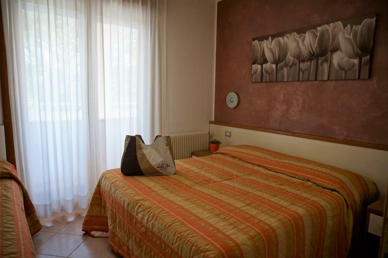 Villaggio Mare Blu Бибионе Экстерьер фото